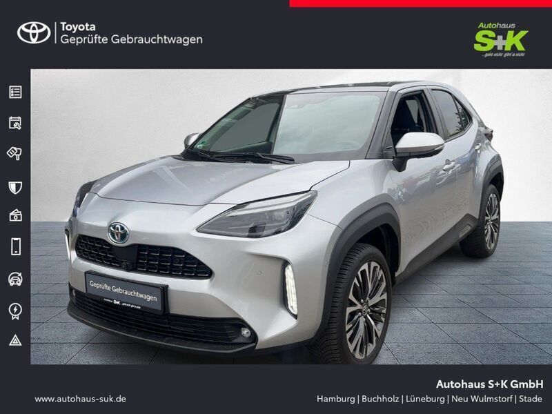 Shimmering silver metallic Gebraucht 2021 Toyota Yaris Hybrid Elegant Kleinwagen | 24.990 € (Teuer) - Bild 1/4