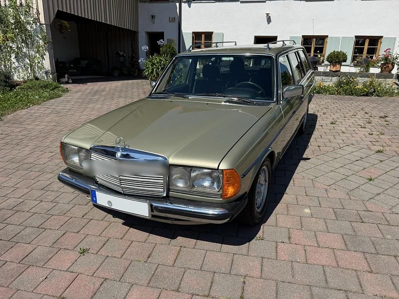 Gebraucht Mercedes E280 185 PS (136 kW) 1981 Kombi