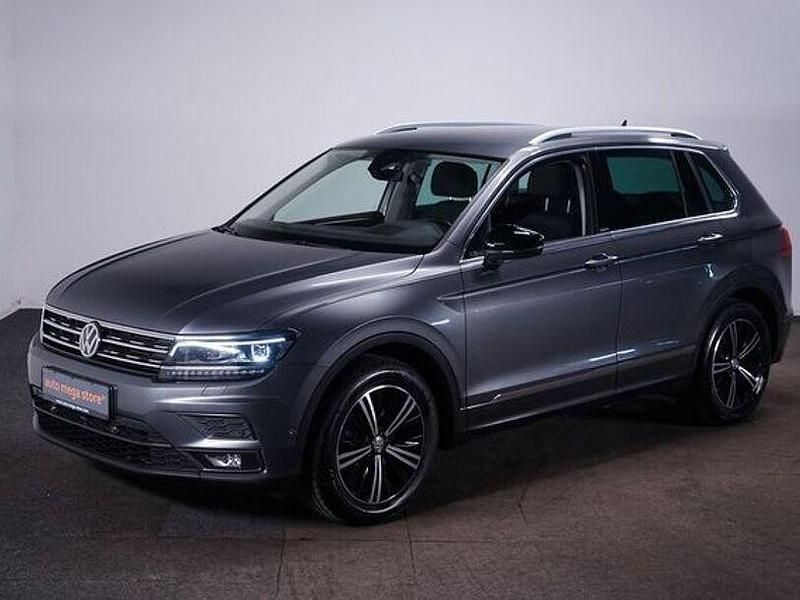 Grau Gebraucht 2020 VW Tiguan IQ Drive SUV | 23.448 € (Guter Preis) - Bild 1/4