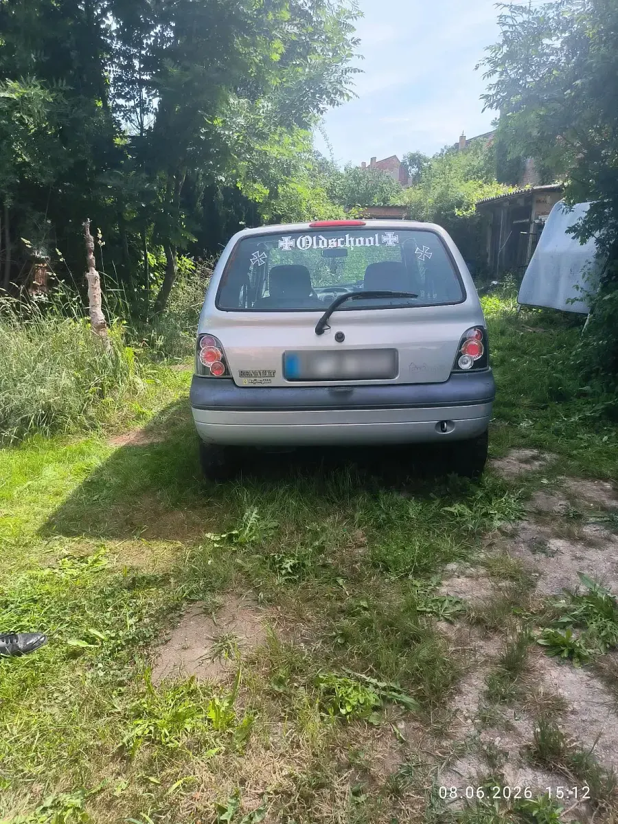 Gebraucht Renault Twingo 75 PS (55 kW) 2001 Grau Kleinwagen