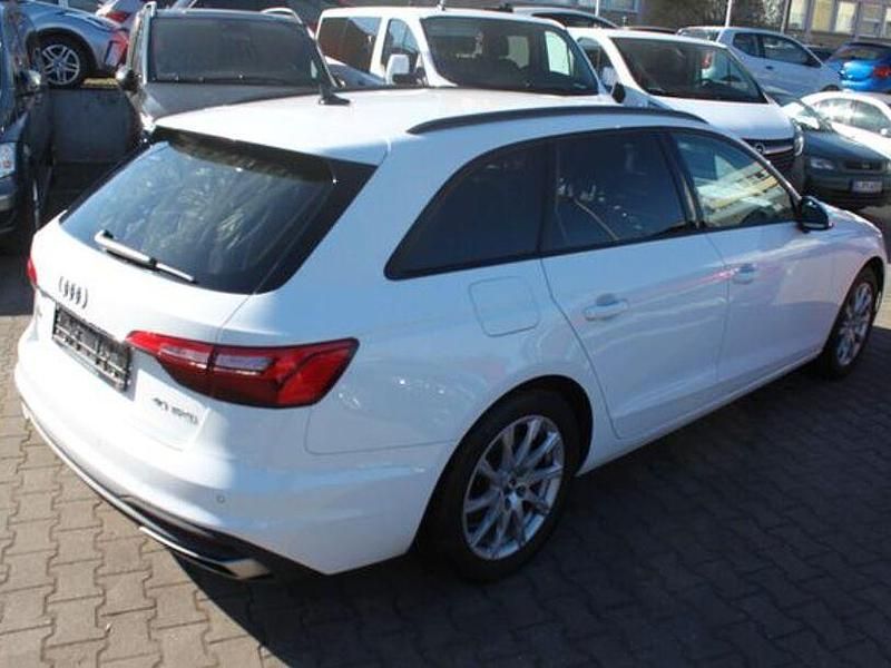 Gebraucht Audi A4 Basis 204 PS (150 kW) 2020 Ibisweiß Kombi