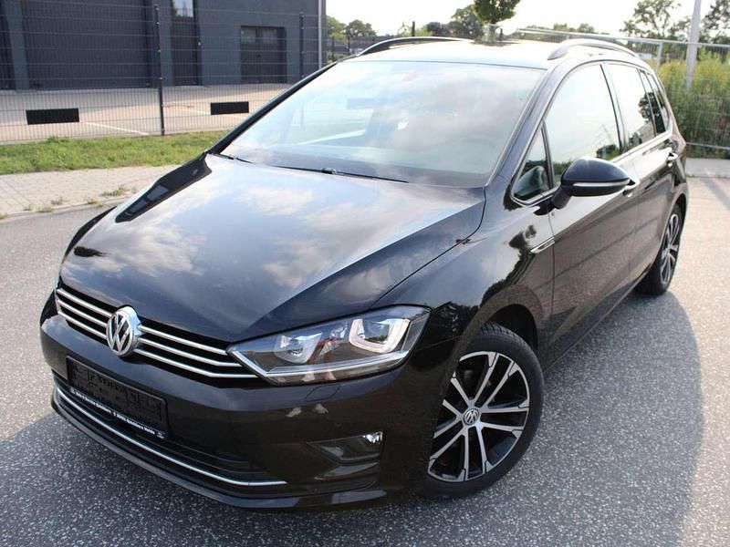 Deep black perleffekt Gebraucht 2016 VW Golf Sportsvan LOUNGE Van / Kleinbus | 12.499 € (Guter Preis) - Bild 1/4