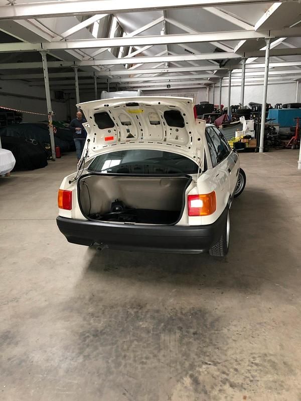 Usata Audi 80 Basis 1987 Bianco Berlina