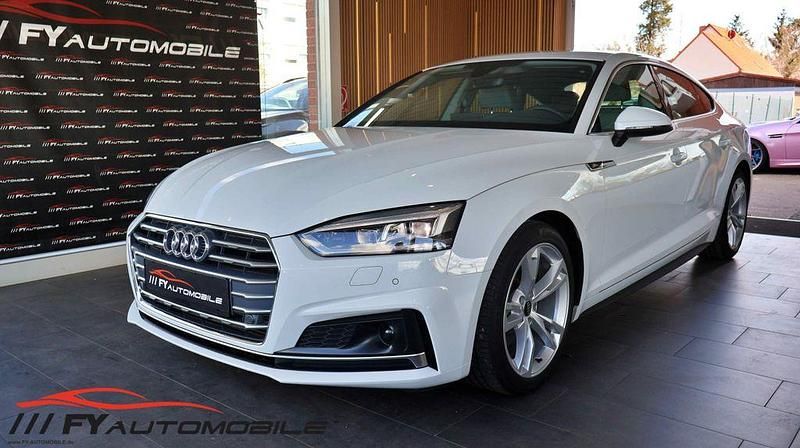 Gebraucht Audi A5 S-Line 190 PS (139 kW) 2019 Gletscherweiã metallic Coupé