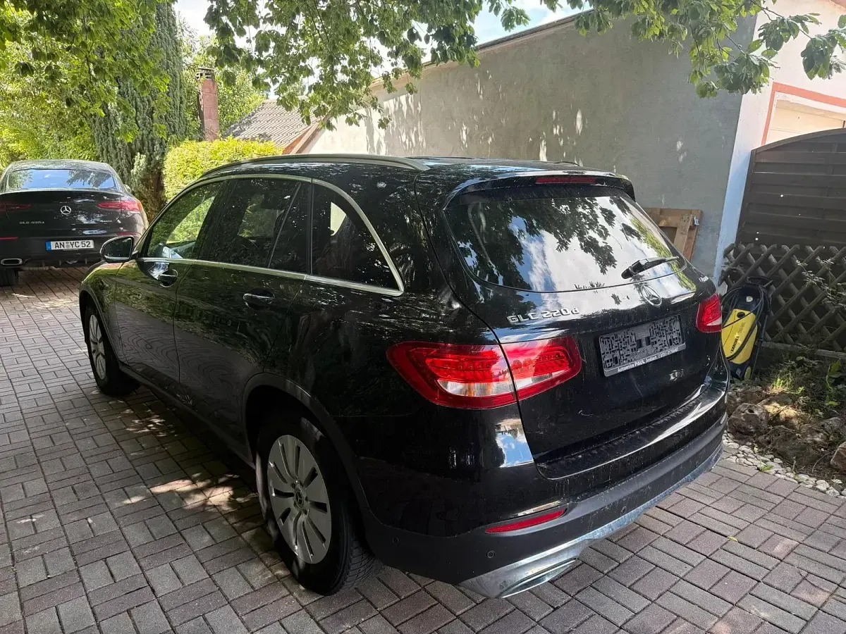 Gebraucht Mercedes GLC220 170 PS (125 kW) 2017 Schwarz SUV