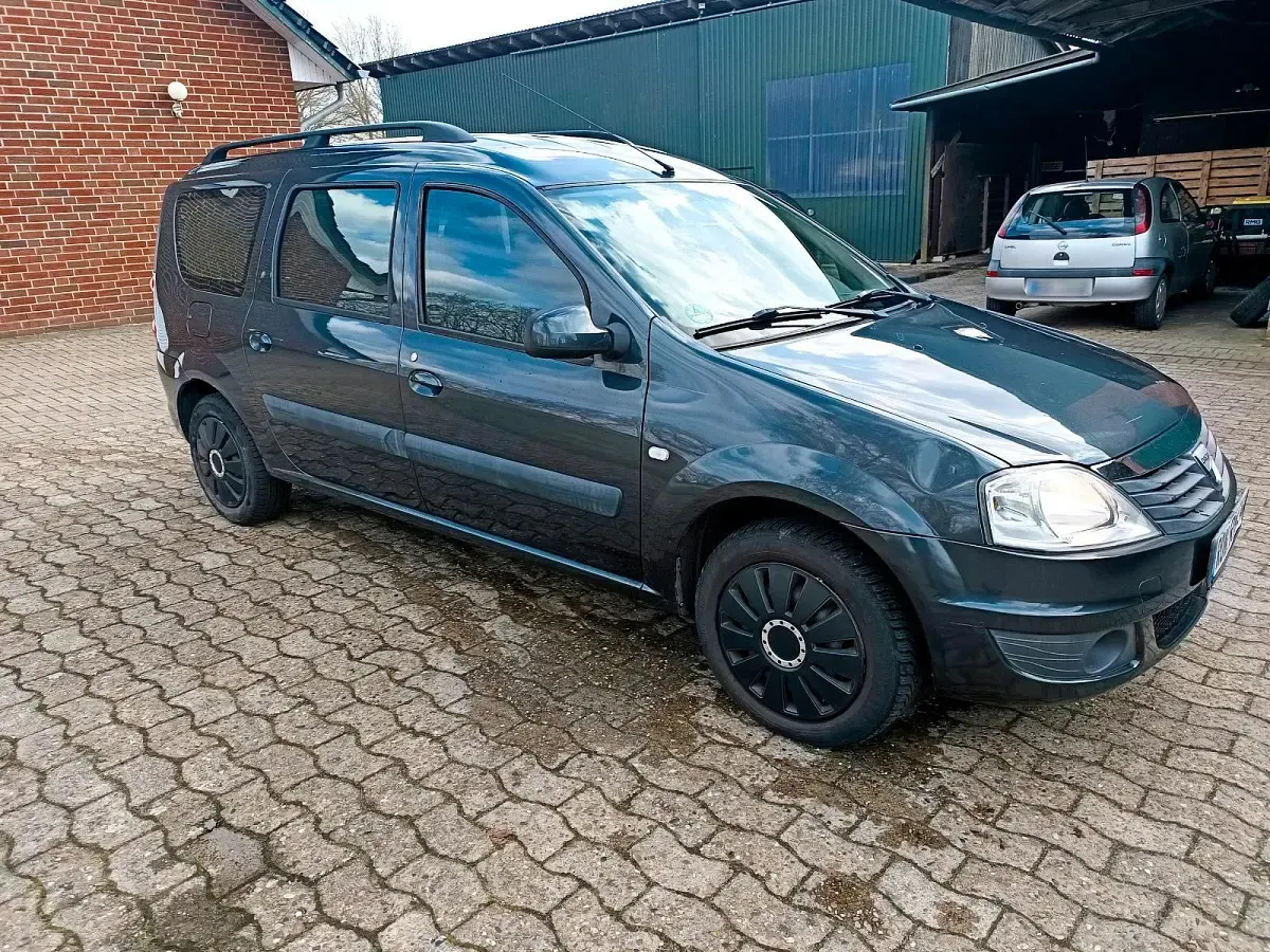 Gebraucht Dacia Logan MCV Lauréate 87 PS (63 kW) 2009 Grau Kombi