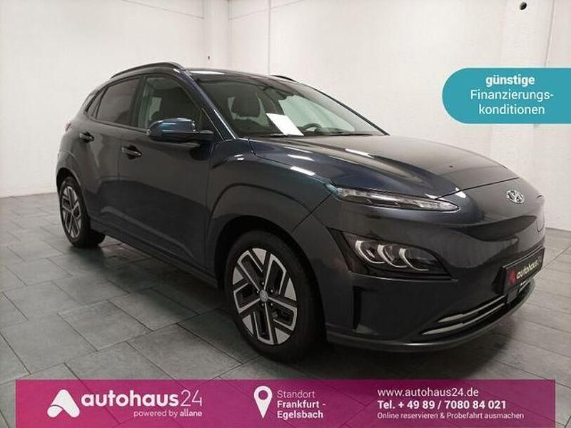 Grau Gebraucht 2022 Hyundai Kona Prime SUV | 23.970 € (Fairer Preis) - Bild 1/4