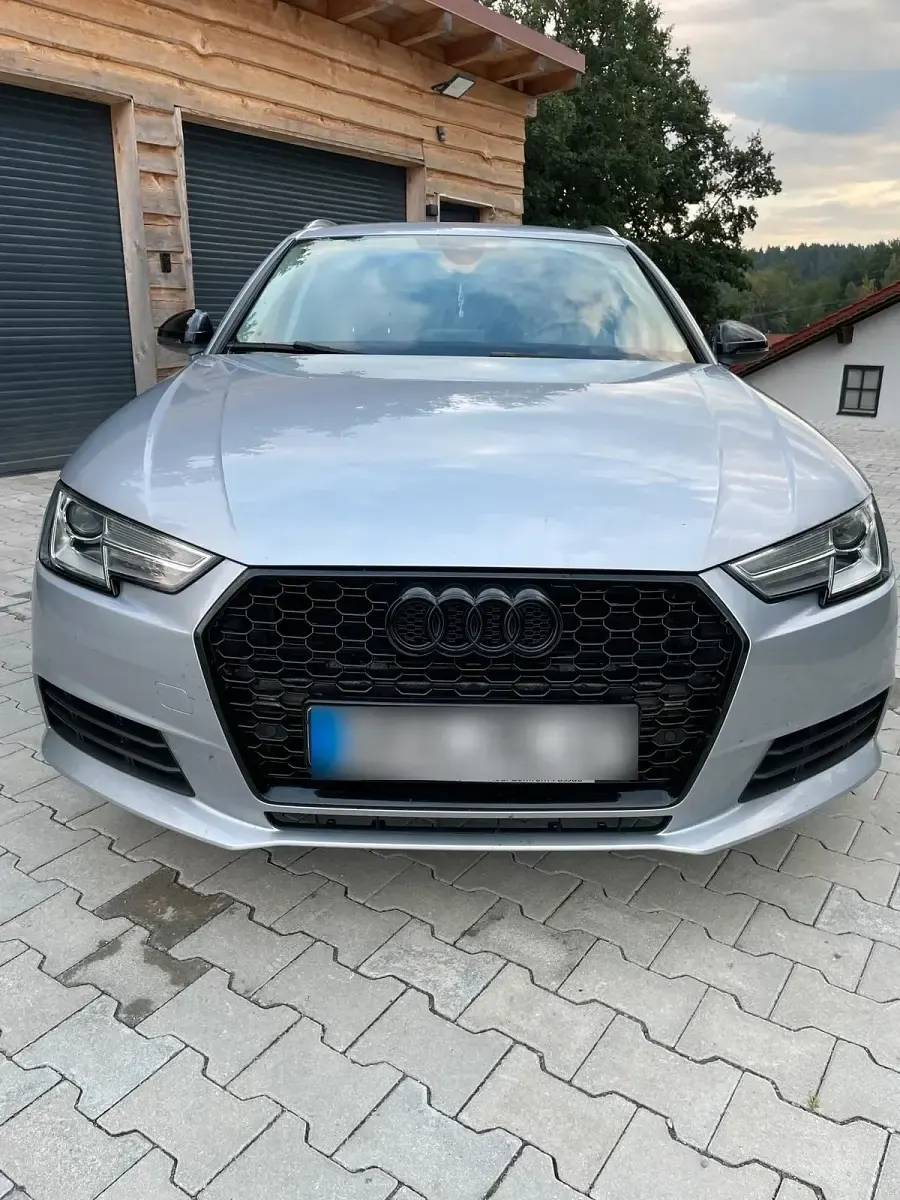 Gebraucht Audi A4 150 PS (110 kW) 2016 Silber Kombi