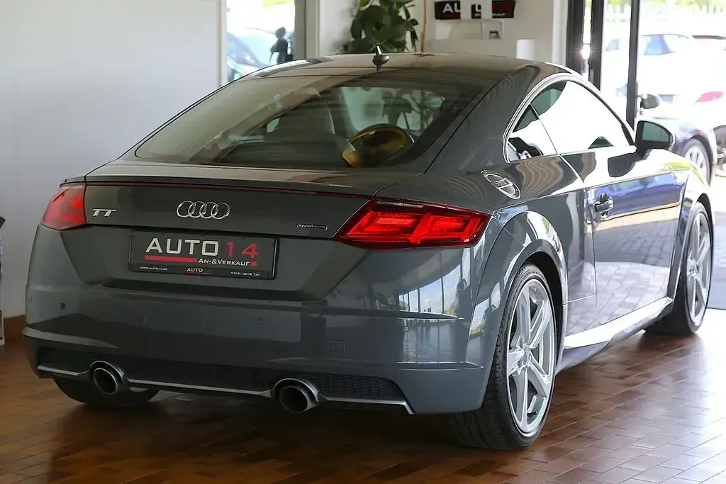 Gebraucht Audi TT S-Line 230 PS (169 kW) 2015 Nanograu Coupé