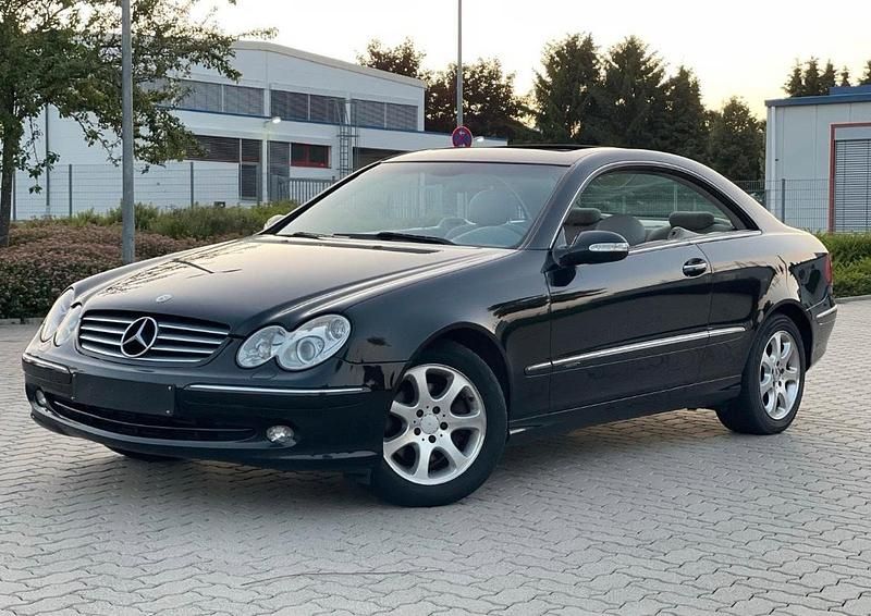 Schwarz Gebraucht 2003 Mercedes CLK270 Coupé | 8.350 € (Teuer) - Bild 1/4