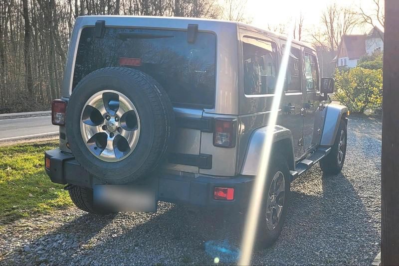 Gebraucht Jeep Wrangler Sahara 200 PS (147 kW) 2017 Silber SUV