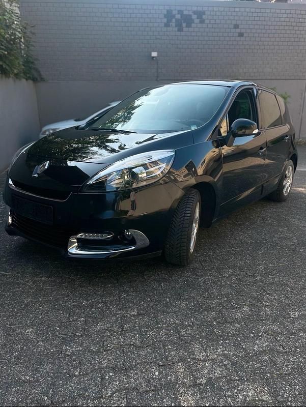 Schwarz Gebraucht 2012 Renault Scénic III Van / Kleinbus | 5.500 € (Guter Preis) - Bild 1/4
