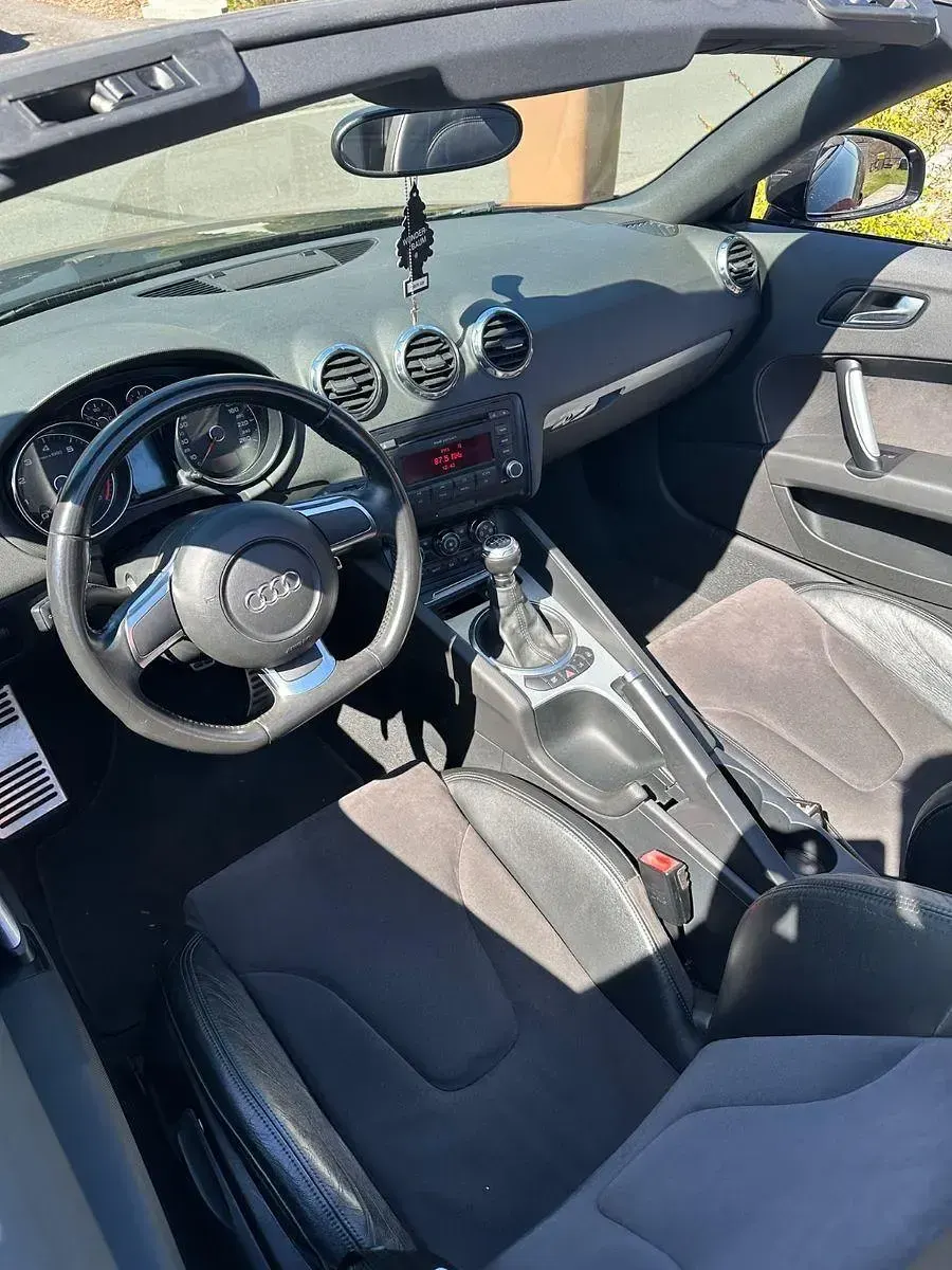 Gebraucht Audi TT Roadster Design 160 PS (117 kW) 2010 Schwarz Cabrio