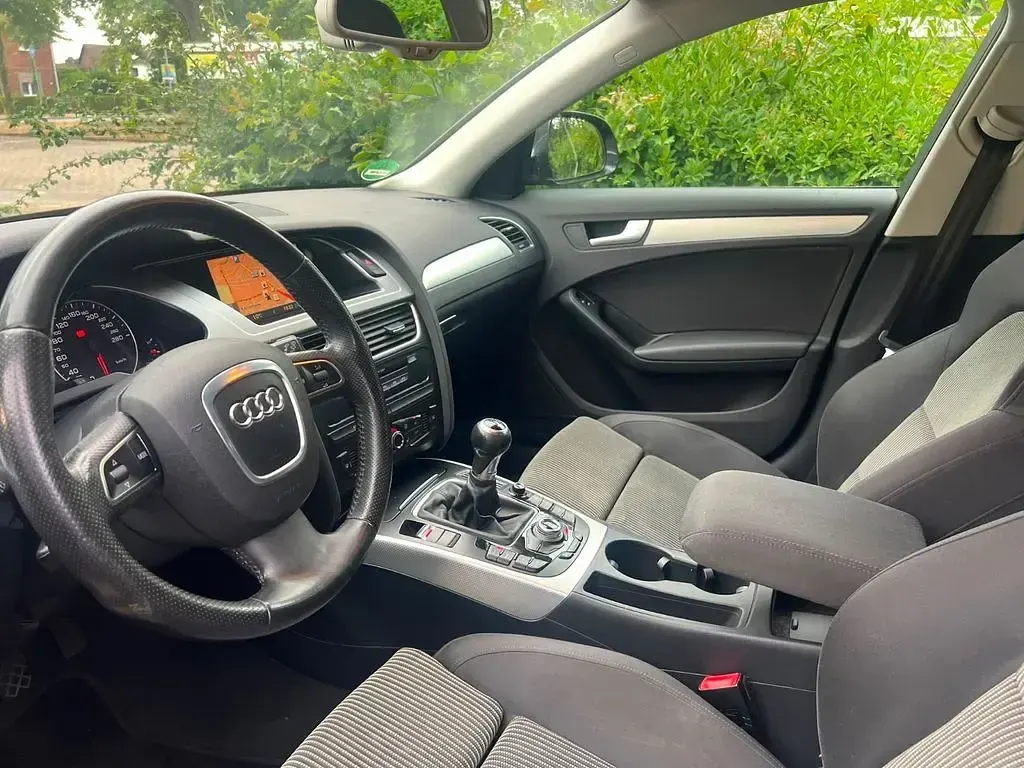 Gebraucht Audi A4 Ambiente 179 PS (131 kW) 2009 Schwarz Kombi