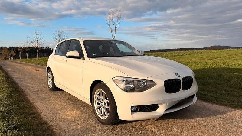 Gebraucht BMW 116 Efficient Dynamics 116 PS (85 kW) 2014 Weiß Kleinwagen