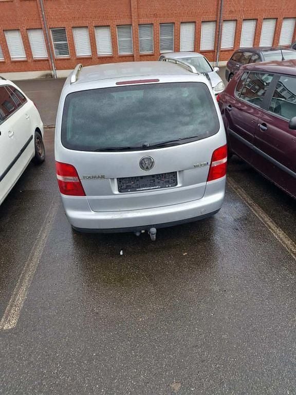 Gebraucht VW Touran Basis 116 PS (85 kW) 2003 Silber Van / Kleinbus