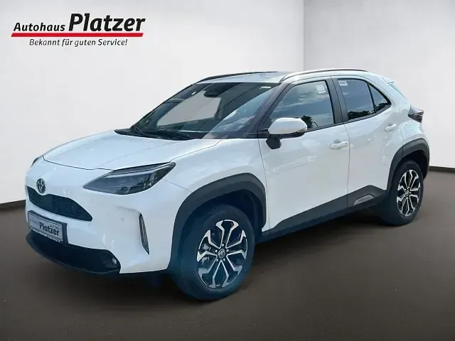 Neu Toyota Yaris 92 PS (67 kW) 2026 Weiss Kleinwagen