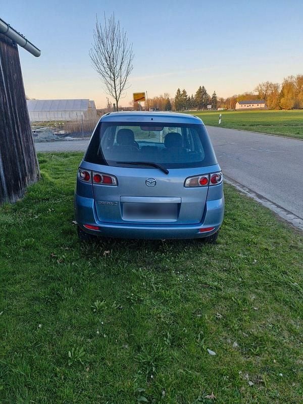 Usata Mazda 2 Active 80 CV (58 kW) 2006 Argento Utilitaria