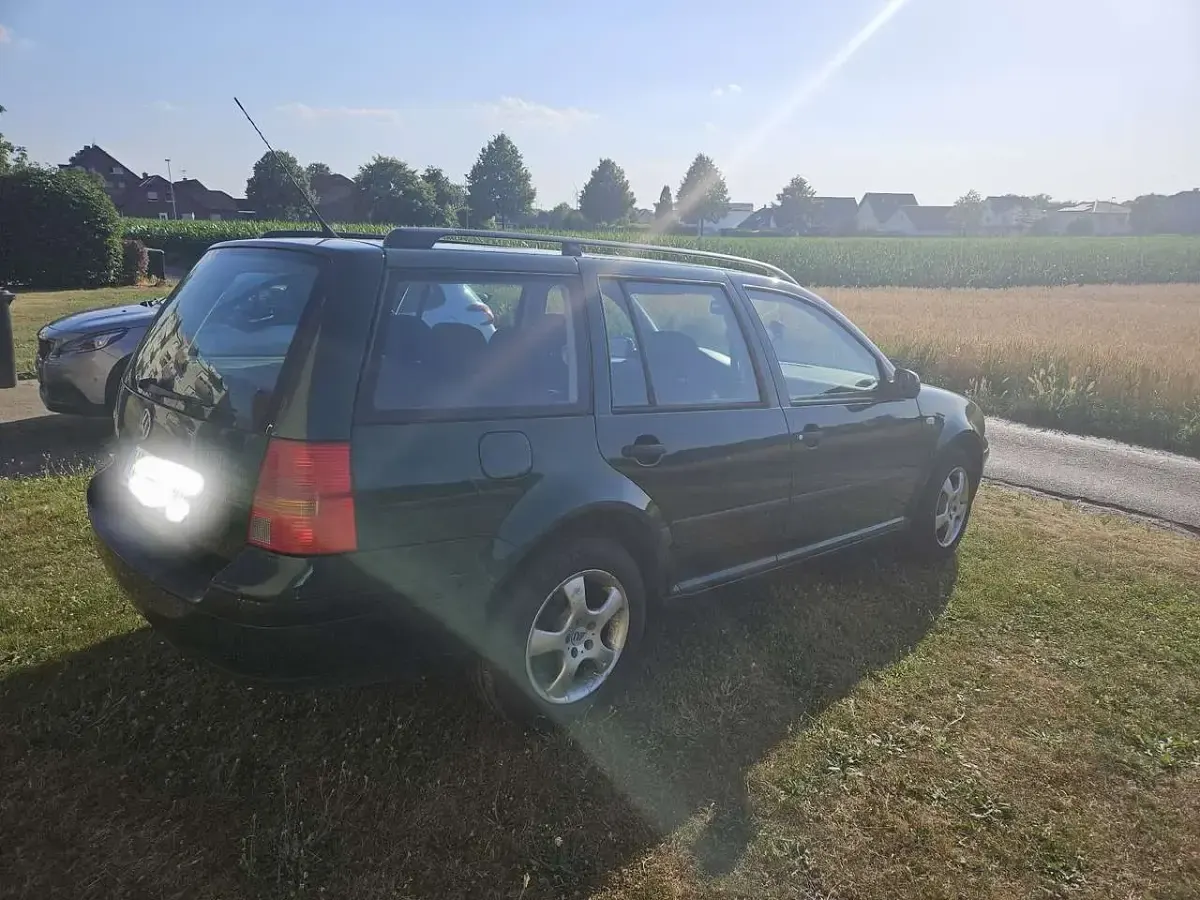 Gebraucht VW Golf IV Edition 101 PS (74 kW) 2000 Kombi