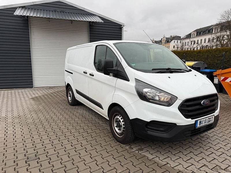 Gebraucht Ford Transit Custom 143 PS (105 kW) 2019 Weiß Van / Kleinbus