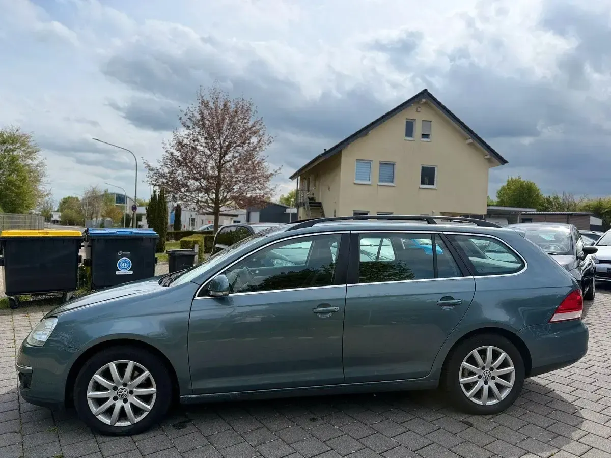 Gebraucht VW Golf V Trendline 122 PS (89 kW) 2009 Grün Kombi