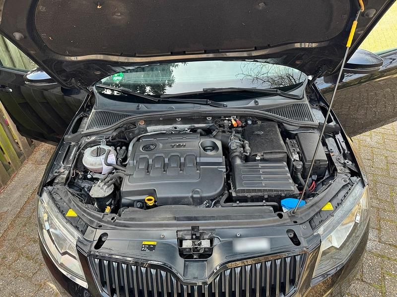 Gebraucht Skoda Octavia 105 PS (77 kW) 2014 Schwarz Kleinwagen