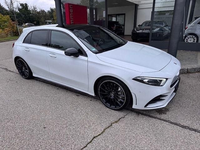 Weiß Gebraucht 2021 Mercedes A35 AMG AMG Limousine | 31.890 € (Guter Preis) - Bild 1/4