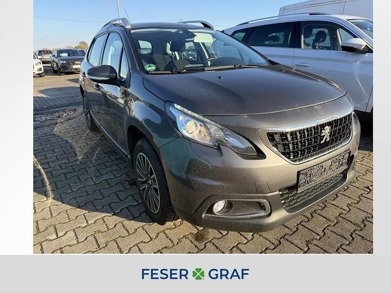 Platinumgrau metallic Gebraucht 2018 Peugeot 2008 Active SUV | 9.750 € (Guter Preis) - Bild 1/4
