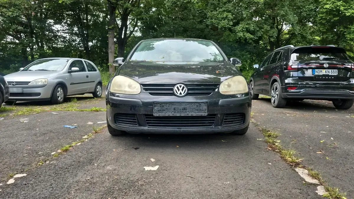 Gebraucht VW Golf V 75 PS (55 kW) 2005 Schwarz Kleinwagen