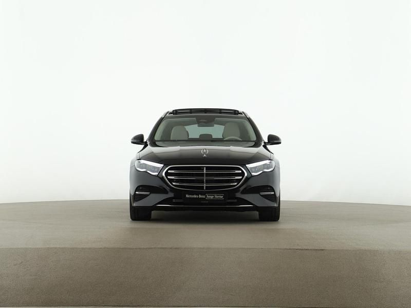 Used Mercedes E300 Premium 313 HP (230 kW) 2025 Black Estate