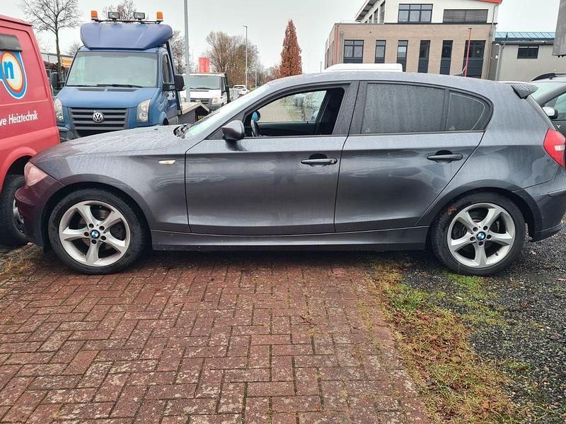 Grau Gebraucht 2007 BMW 120 Advantage Kleinwagen | 5.000 € (Fairer Preis) - Bild 1/4