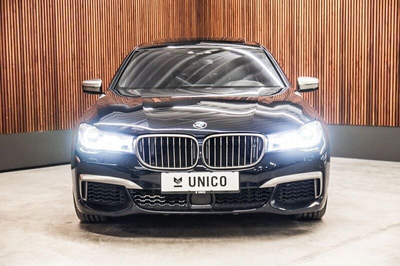 Gebraucht BMW M760 Performance 609 PS (447 kW) 2017 Schwarz Limousine