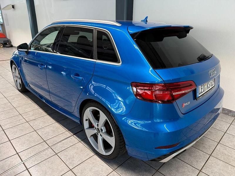 Gebraucht Audi RS3 Sport 400 PS (294 kW) 2018 Blau Limousine