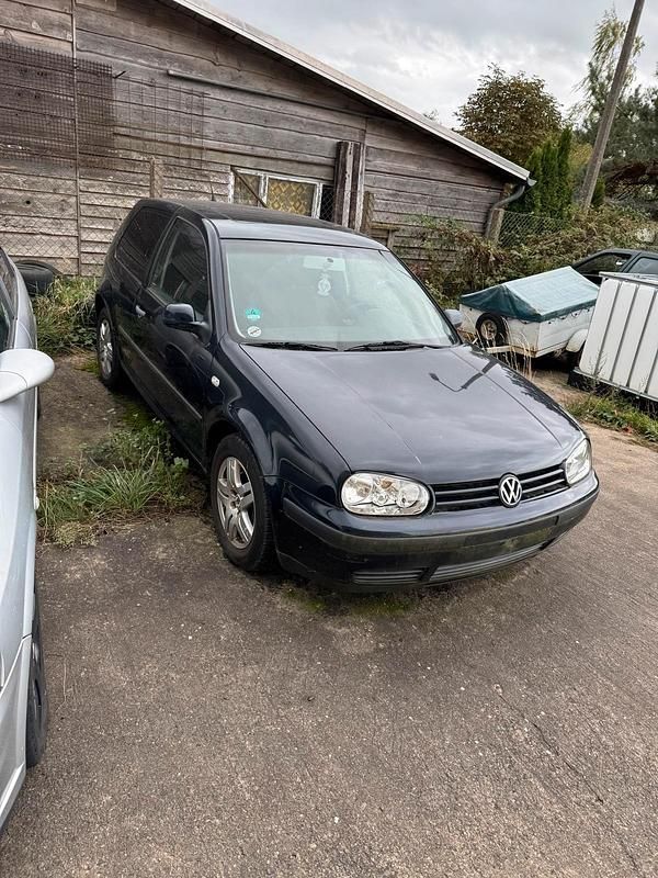 Gebraucht 2000 VW Golf IV Limousine | 300 € (Superpreis) - Bild 1/4