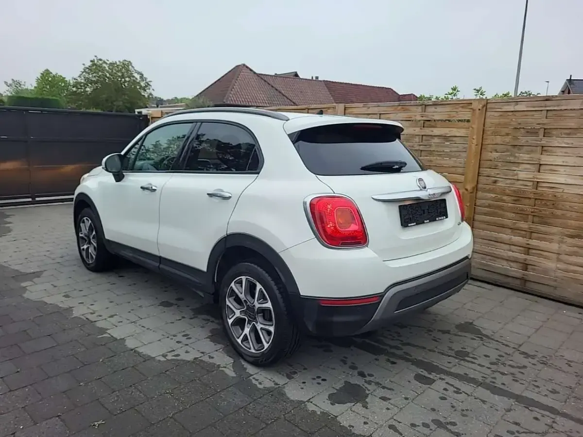 Gebraucht Fiat 500X Cross 140 PS (102 kW) 2015 Weiß SUV
