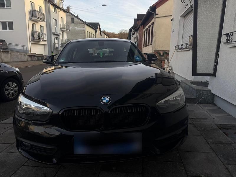Gebraucht BMW 116 136 PS (100 kW) 2015 Schwarz Kleinwagen