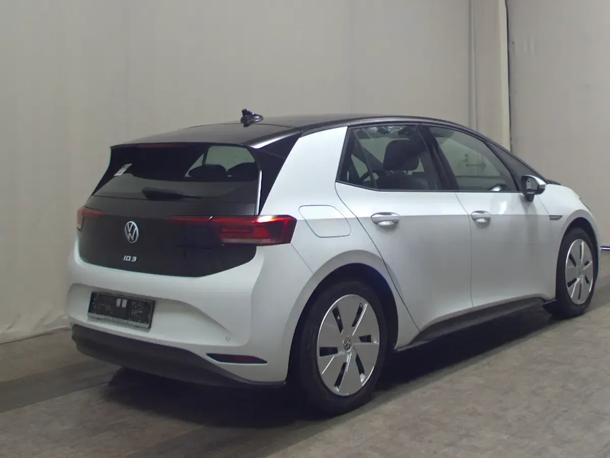 Gebraucht VW ID.3 Pure 110 kW (150 PS) 2021 Weiss Kleinwagen