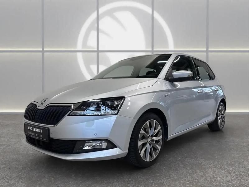 Silber Gebraucht 2021 Skoda Fabia Clever Limousine | 16.459 € (Guter Preis) - Bild 1/4