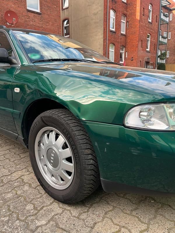 Gebraucht Audi A4 101 PS (74 kW) 1999 Grün Kombi