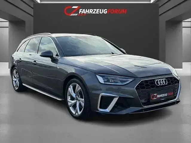 Używany Audi A4 S-Line 150 KM (110 kW) 2024 Szary Kombi