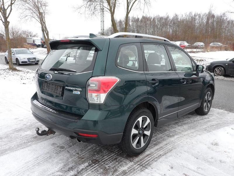 Gebraucht Subaru Forester Exclusive+ 147 PS (108 kW) 2016 Grün SUV