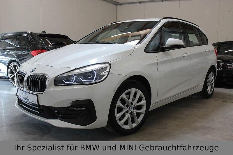 Gebraucht BMW 220 Active Tourer Advantage 190 PS (139 kW) 2020 Weiß Van / Kleinbus