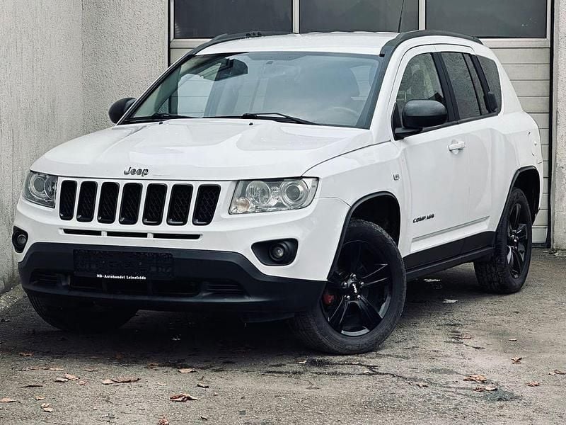 Weiß Gebraucht 2013 Jeep Compass Sport SUV | 7.490 € (Fairer Preis) - Bild 1/4