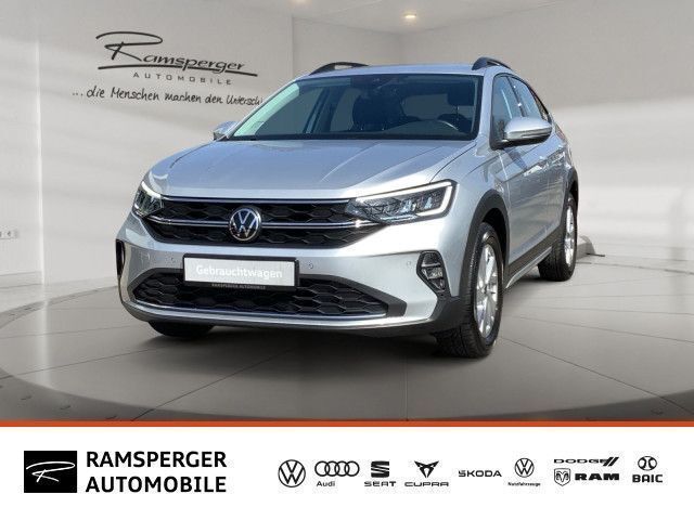 Silber (reflexsilber metallic) Gebraucht 2022 VW Taigo Life SUV | 20.390 € (Guter Preis) - Bild 1/4
