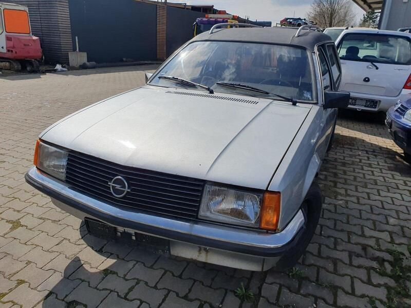 Silber Gebraucht 1978 Opel Rekord Kombi | 2.200 € - Bild 1/4