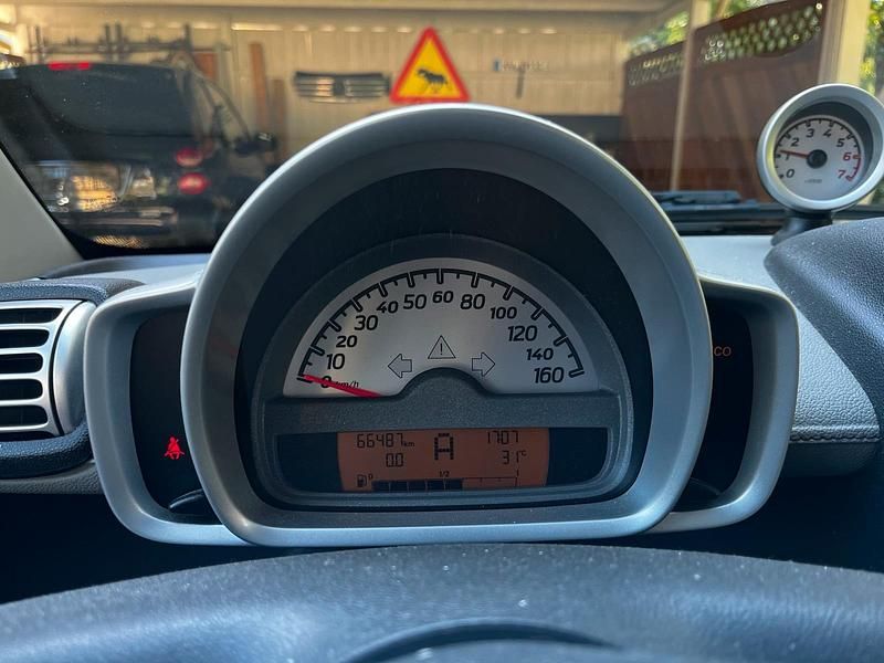 Braun Gebraucht 2009 Smart ForTwo Coupé Kleinwagen | 6.350 € (Etwas zu teuer) - Bild 1/4