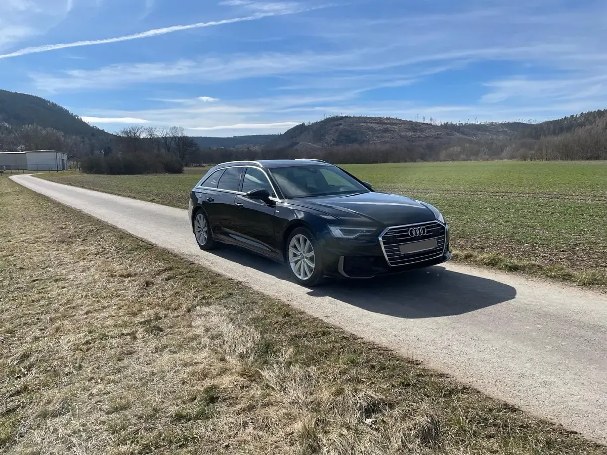 Gebraucht Audi A6 Ambiente 204 PS (150 kW) 2020 Schwarz Kombi