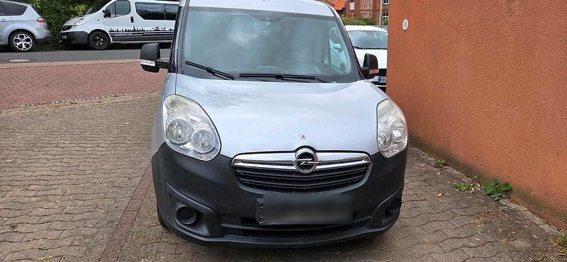 Silber Gebraucht 2014 Opel Combo Van / Kleinbus | 2.450 € (Fairer Preis) - Bild 1/4