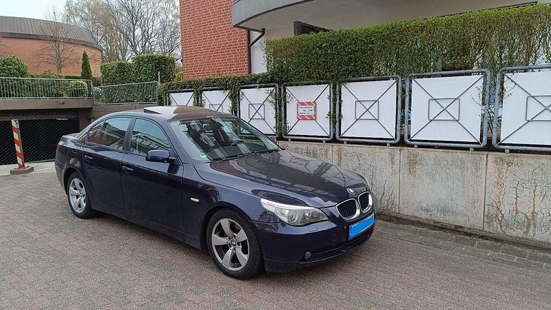 Gebraucht BMW 520 170 PS (125 kW) 2004 Blau Limousine
