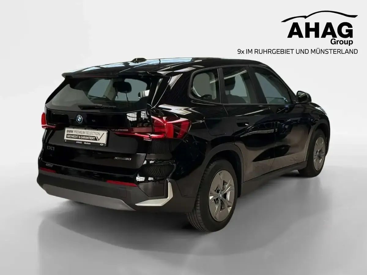 Gebraucht BMW iX1 Performance 230 kW (313 PS) 2023 Schwarz SUV